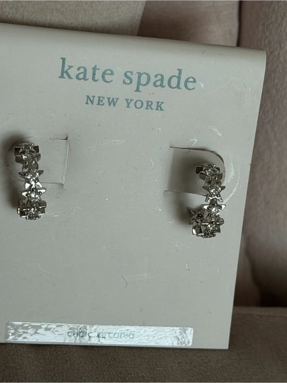 NWT Kate Spade Starring Clear Crystal Star Silver Huggie Hoop Earrings 💫